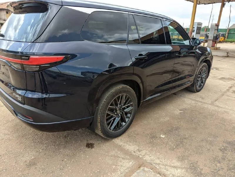 Lexus TX 350